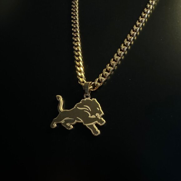 Detroit Lions Necklace - Gold Plated - 5mm Cuban - 22" Chain - Valentines Day - Picture 2 of 2